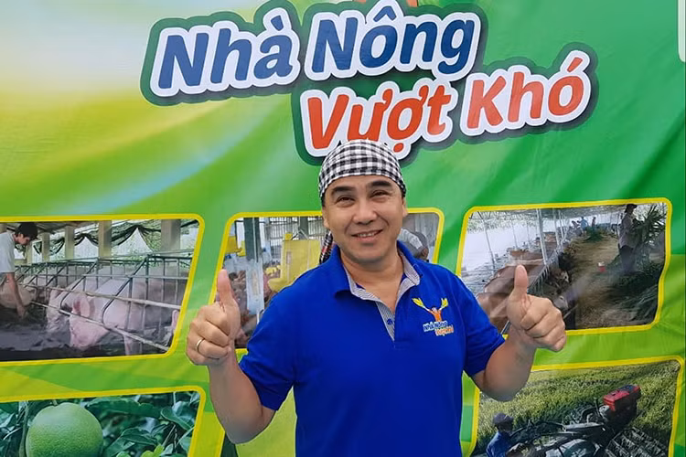 Đóng phim, làm đạo diễn nhưng Quyền Linh nổi tiếng nhờ vai trò MC.