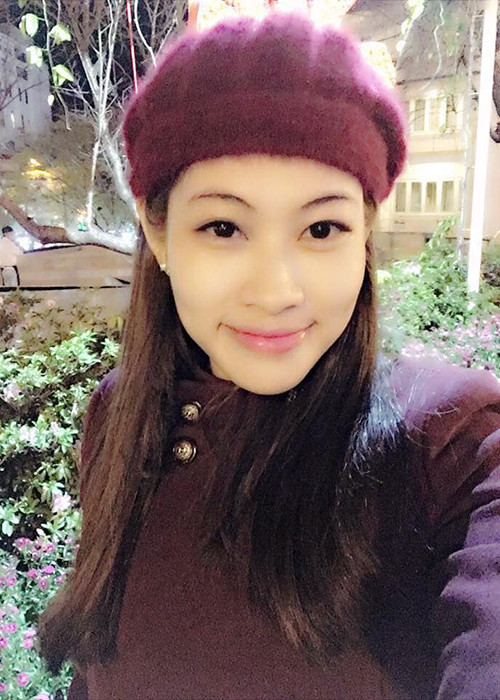 Thùy Trang tái hôn vào năm 2018. Đến tháng 2/2019, cô hạ sinh con trai. Được biết, chồng hiện tại của Thùy Trang rất thân với bé Sang - con riêng của cô.