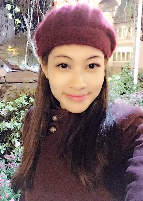 Thùy Trang tái hôn vào năm 2018. Đến tháng 2/2019, cô hạ sinh con trai. Được biết, chồng hiện tại của Thùy Trang rất thân với bé Sang - con riêng của cô.