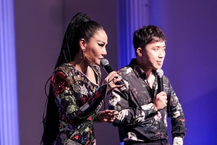 Thông qua MV, Thu Minh mong muốn cổ vũ, động viên mọi người hãy tự tin là chính mình để sống một cuộc sống thật vui vẻ dù bạn là ai, ngoại hình bạn thế nào, cuộc sống bạn ra sao. Ảnh: VTC