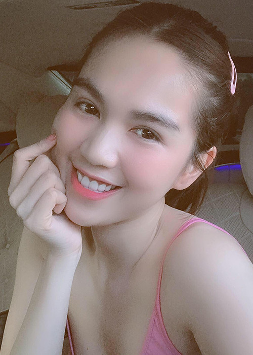 Mỗi khi Ngọc Trinh cập nhật thông tin, hình ảnh trên trang cá nhân, antifan kéo vào để lại những bình luận không hay về người đẹp.