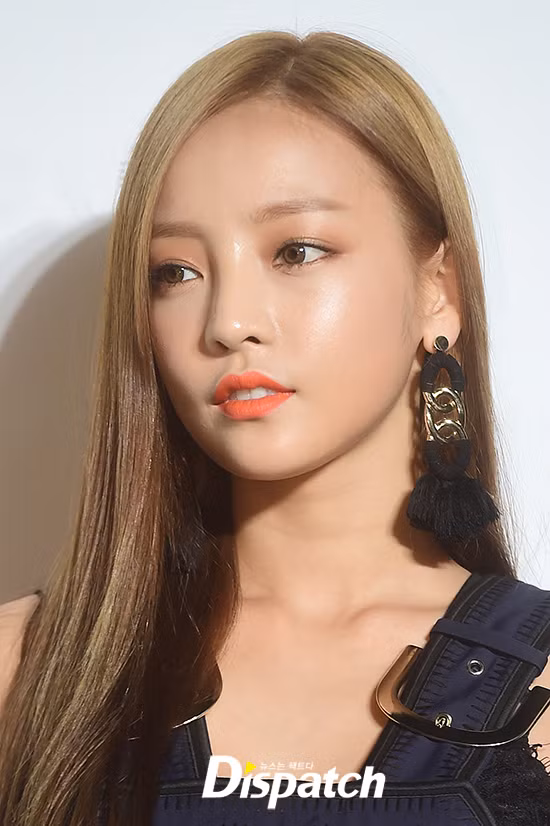 Trước khi có ý định tự sát, cựu thành viên nhóm nhạc KARA đã có những bài đăng đầy ẩn ý trên trang cá nhân.