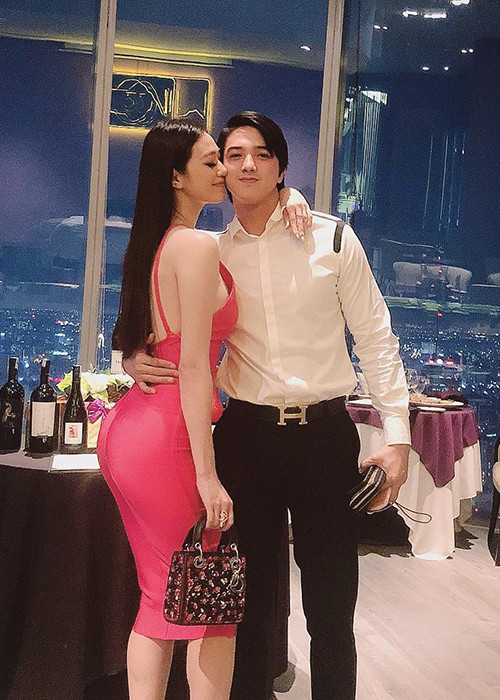 Trong khi đó, Khánh My trở nên im lặng tiếng hơn sau khi tố Trường Giang. Được biết, hiện tại, Khánh My hẹn hò diễn viên Tiến Vũ.