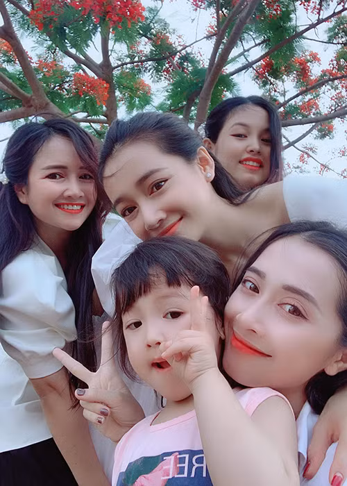 Sau khi kết hôn, Nhã Phương được cho là đã sinh con gái vào đầu năm nay.