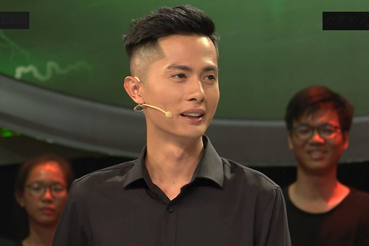 Trường Giang tiếp tục trêu chọc: "Cơn đau cũng thế thôi, cũng qua như giấc mơ” khiến Huỳnh Phương giục vào phần thi. Ảnh: Vietnamnet