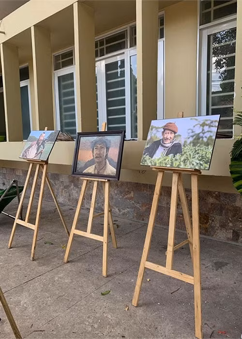 Theo cáo phó, lễ tang của nghệ sĩ Lê Bình diễn ra vào chiều ngày 1/5 đến sáng ngày 4/5.