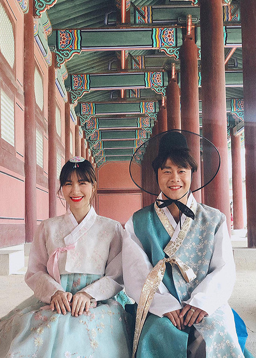 Hoa Minzy sap len xe hoa voi ban trai doanh nhan?