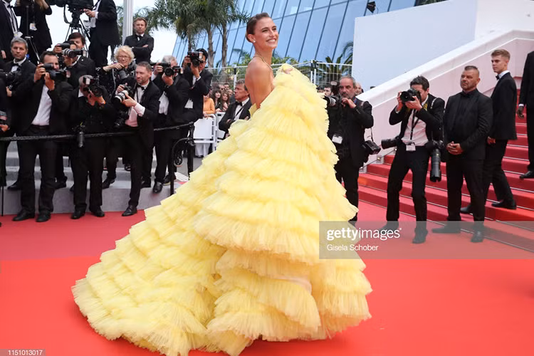 Chân dài đến từ Brazil sở hữu lượng fan "khủng" trên trang cá nhân Instagram.