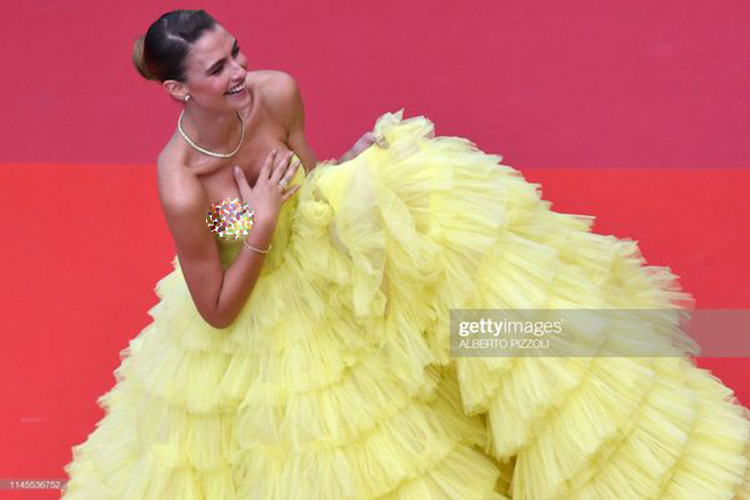 Fernanda từng hai lần xuất hiện trên tạp chí Vogue phiên bản Brazil, trong đó lần đầu tiên vào năm 2014.