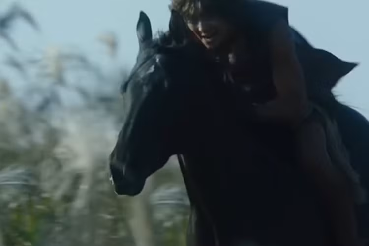 Song Joong Ki sẽ trở lại với màn ảnh Hàn với vai diễn Eun Seom trong bộ phim cổ trang "Arthdal Chronicles". Ảnh: Dramabeans