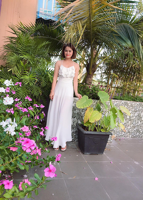 Kim Loan từng chia sẻ, cô đã sốc khi trước ngày cưới mới biết Hồng Tơ từng có vợ con và quá khứ vướng vào cờ bạc, đỏ đen.