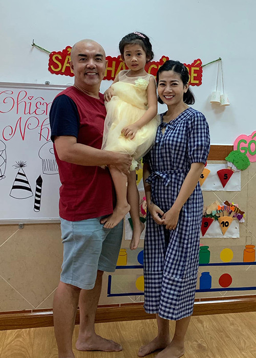 Bé Lavie - con gái của diễn viên Mai Phương vừa đón sinh nhật tại lớp học dù 3 tháng nữa mới chính thức bước sang tuổi mới.