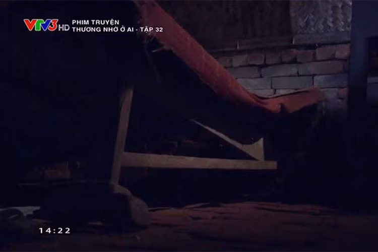 Không ít khán giả cho rằng cảnh nóng sập giường trong “Thương nhớ ở ai” là một trong những cảnh quay phản cảm. Về phía diễn viên đóng vai Hạnh, Trà My lại cho rằng cảnh quay này hợp lý. Ảnh: Khám phá