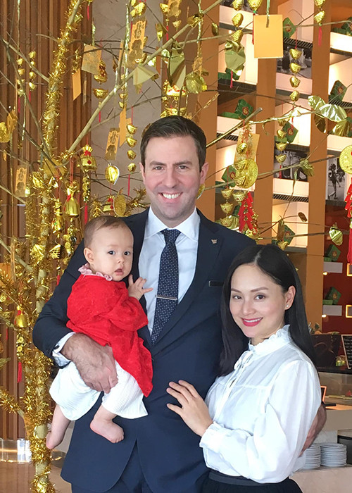 Nữ diễn viên không phải làm dâu. Ngoài ra, cô cũng may mắn khi được bố mẹ chồng yêu thương.