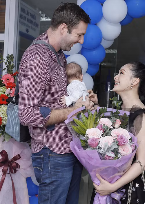 Trong mắt nữ diễn viên phim "Nàng dâu order", ông xã là người rất tâm lý và tình cảm.