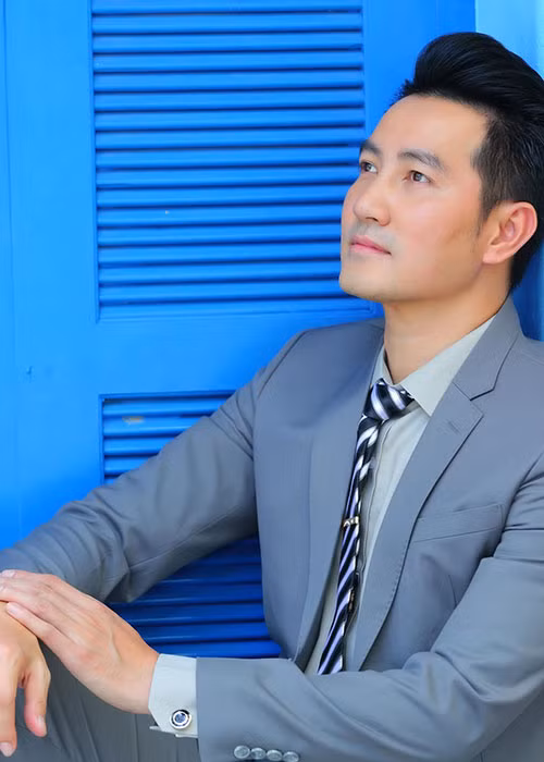 Ca sĩ Nguyễn Phi Hùng đã đăng ký hiến mô, tạng phục vụ công tác cứu người và phát triển y học. Chia sẻ về nghĩa cử này, Phi Hùng tâm sự việc hiến tạng khiến bản thân anh trân trọng cuộc sống và chú ý đến sức khỏe của mình nhiều hơn.