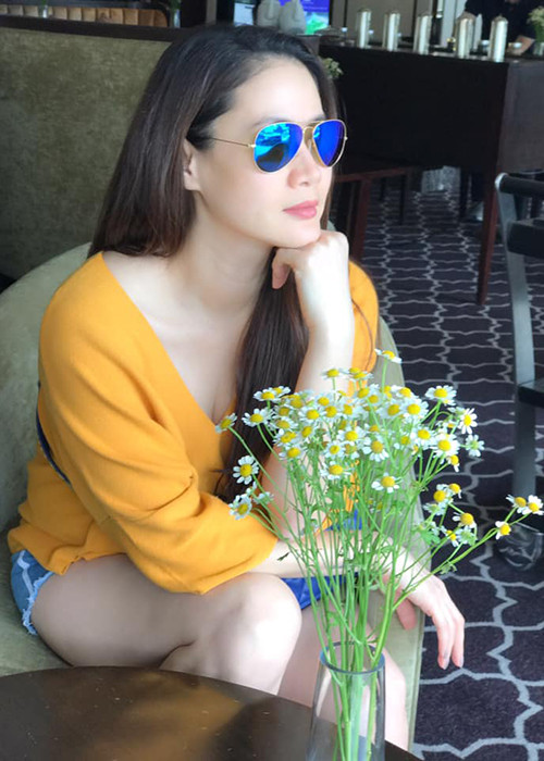 Sau 3 tháng sinh con, Thân Thúy Hà đã lấy lại vóc dáng và trở lại với công việc diễn xuất.