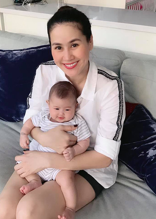 Trên trang cá nhân, Thân Thúy Hà thường xuyên khoe ảnh thiên thần nhỏ của mình.