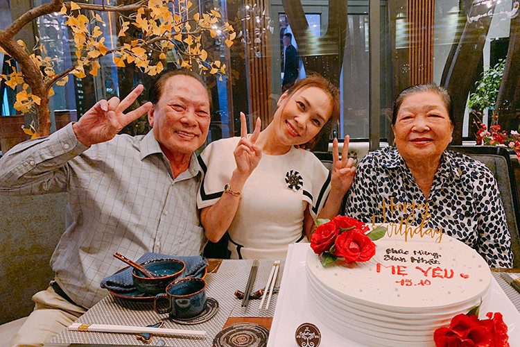 Đối với họa mi tóc nâu, "gia đình là gốc, là điều quan trọng để mình gìn giữ và mãi mãi gắn bó".