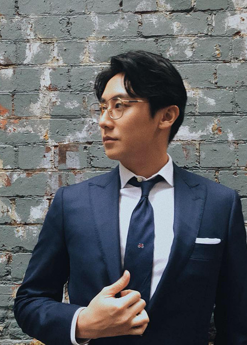 Năm 2017, loạt ảnh nhạy cảm nghi của ca sĩ Rocker Nguyễn đã được tung lên mạng khiến dư luận không khỏi xôn xao.