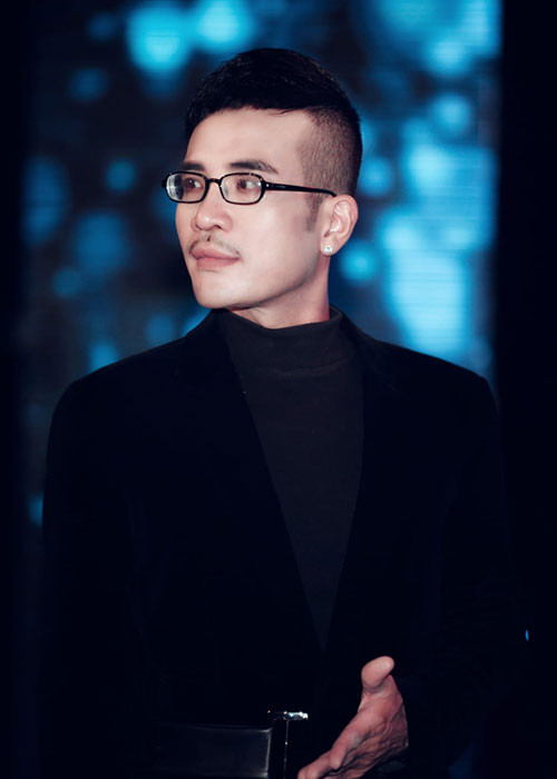 Ca sĩ Long Nhật vừa chia sẻ thông tin người bạn thân - ca sĩ Vương Bảo Tuấn qua đời vào sáng nay (ngày 19/5).