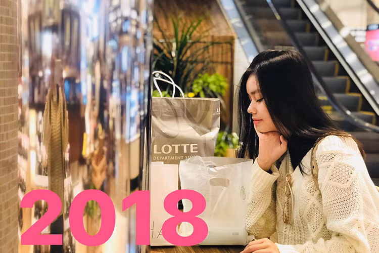 Trên trang cá nhân, mẹ của Trà My thường xuyên cập nhật hình ảnh của con gái.