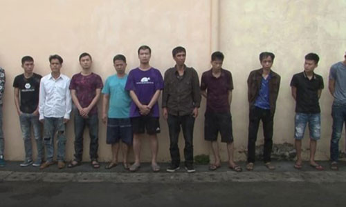 14 thanh nien ru nhau mo “tiec” ma tuy tai quan Internet