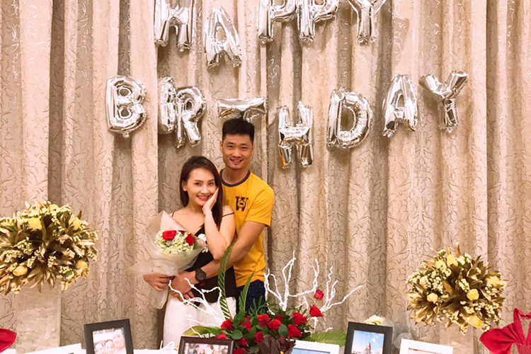 Dù không hoạt động nghệ thuật nhưng chồng Bảo Thanh hiểu và thông cảm với công việc của vợ.