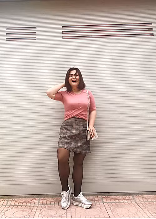 Vì có lịch du học vào tháng 3/2019 nên nữ diễn viên phải bỏ ngang vai Liễu trong "Về nhà đi con".