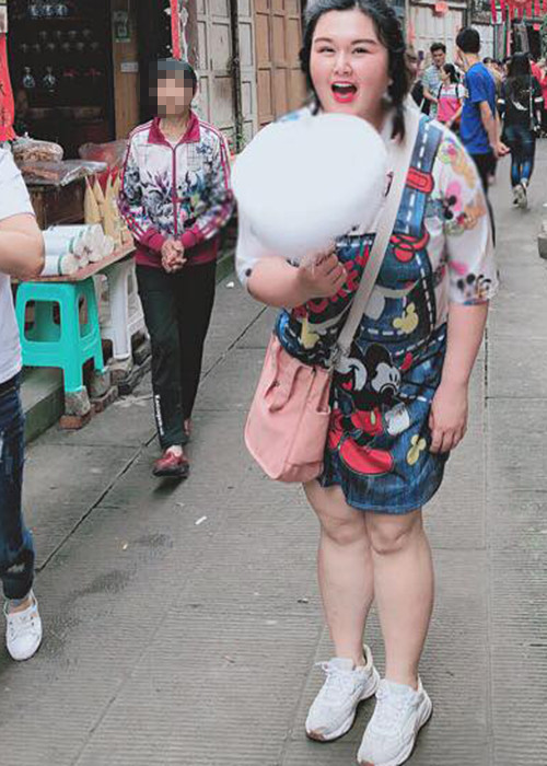 Hình ảnh mới nhất của Thủy Tiên du học ở Trung Quốc.