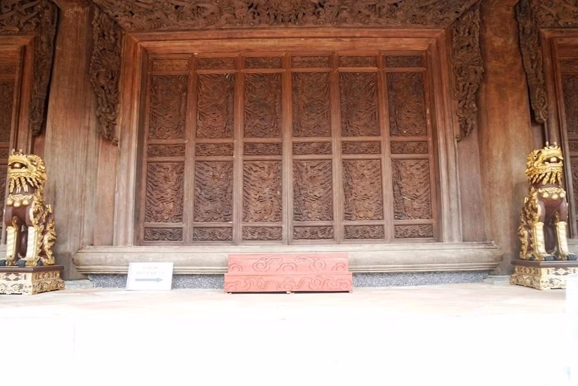 Đây là một trong những công trình gỗ lim kỳ vĩ, lớn nhất tại Việt Nam với khối lượng gỗ lim hơn 2.000m3. Ảnh: Dân trí