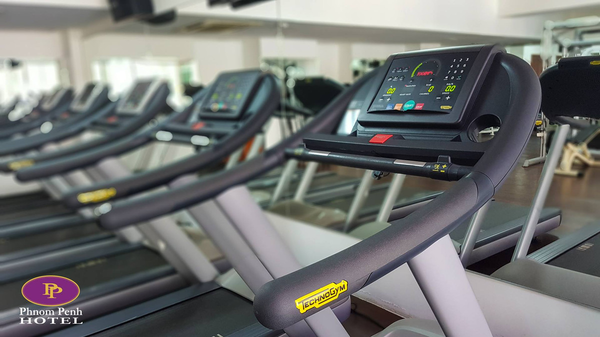 Khách sạn U22 Việt Nam lưu trú cũng có hệ thống phòng gym với đầy đủ các trang thiết bị hiện đại phục vụ tập luyện.