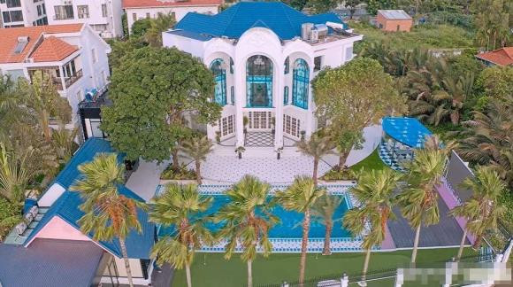 Căn biệt thự ven sông của Vũ Khắc Tiệp nằm ở vị trí đắc địa nhất tại quận 2, TP HCM.