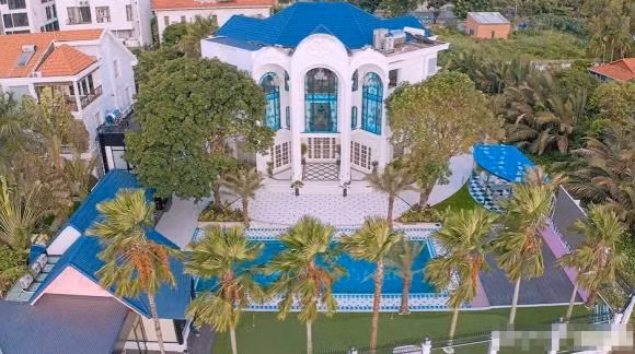 Căn biệt thự ven sông của Vũ Khắc Tiệp nằm ở vị trí đắc địa nhất tại quận 2, TP HCM.