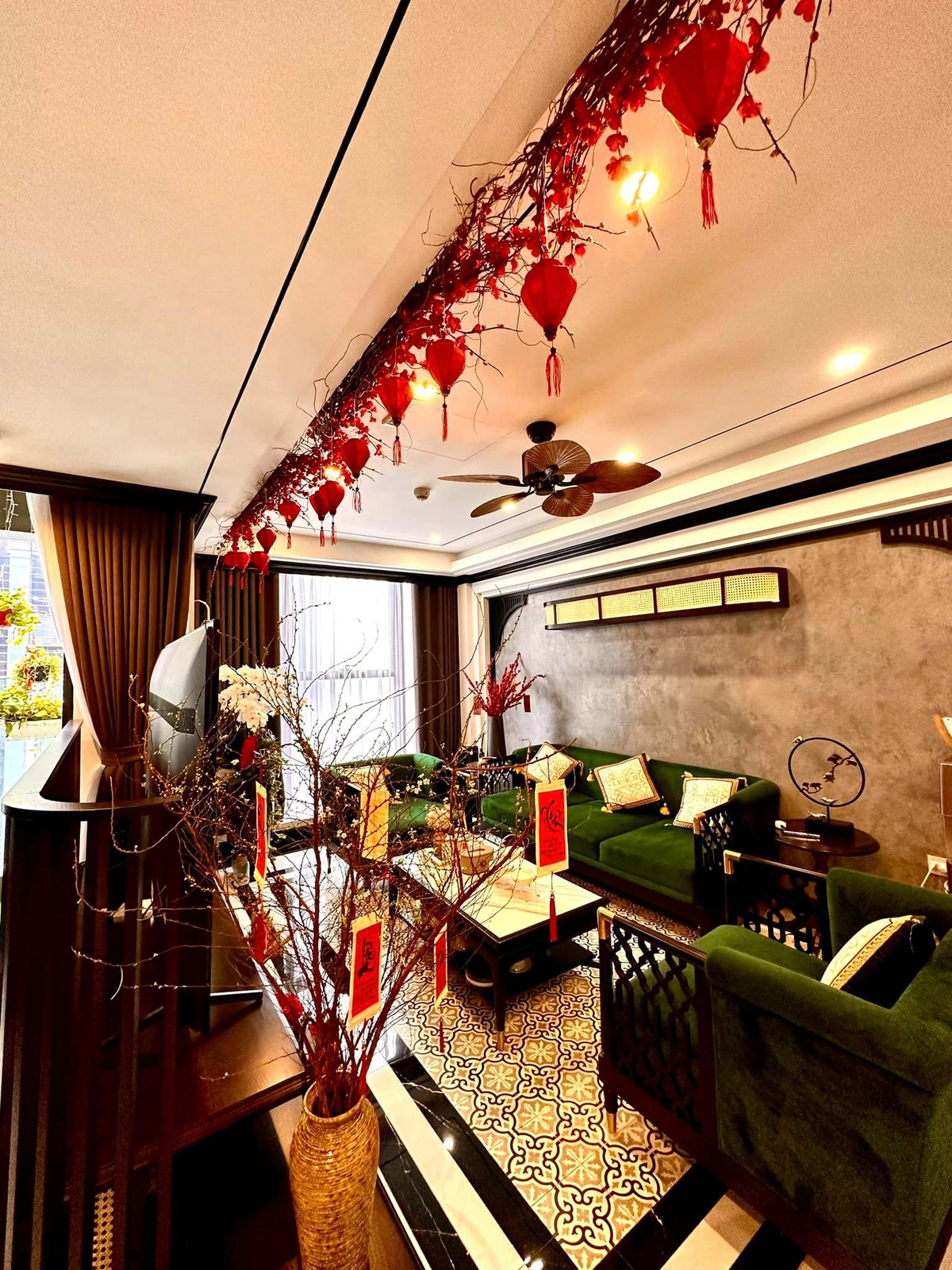 Ban đầu, căn hộ có 3 phòng ngủ nhưng Phương Oanh đã tháo dỡ một phòng để không gian thoáng hơn.