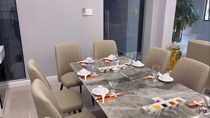 Căn nhà mang phong cách hiện đại do vợ chồng Việt Hương lên ý tưởng thiết kế. Ảnh: Lao động