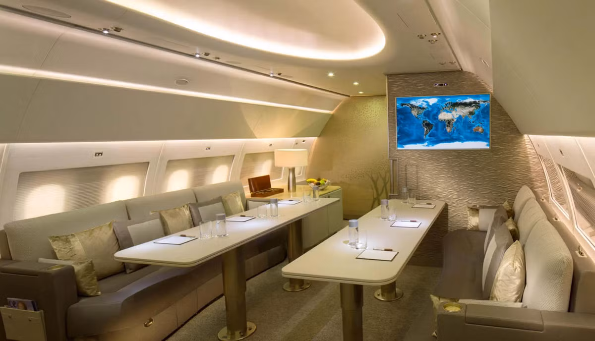 Nhờ đó, công việc kinh doanh của hành khách không bị gián đoạn. Ảnh: Emirates-executive