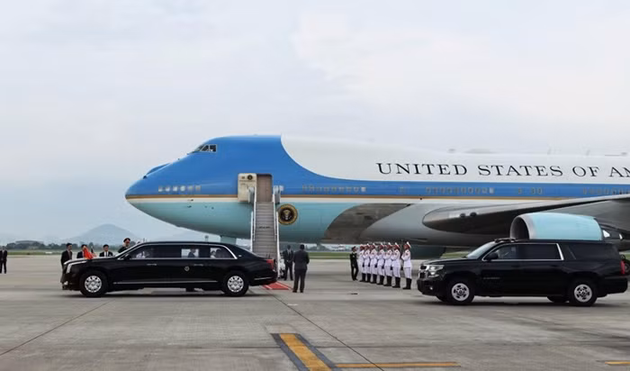 Chuyên cơ dài 70,6 m, cao 19,3 m, sải cánh 59,6 m và khối lượng cất cánh tối đa 375 tấn. Ảnh: Vietnamnet