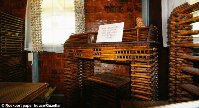 Nội thất trong ngôi nhà cũng được tạo ra với hình thức tương tự.