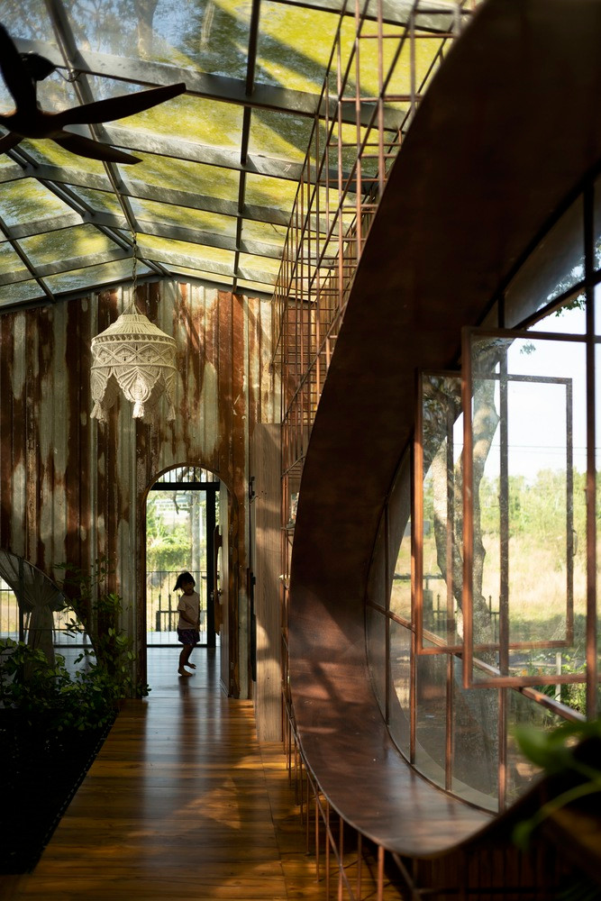 Các yếu tố nắng, gió, cây cỏ tự nhiên được đưa vào từng không gian nội thất, nhằm mang lại hiệu quả thẩm mỹ mà vẫn đảm bảo chất lượng ánh sáng, nhiệt độ.