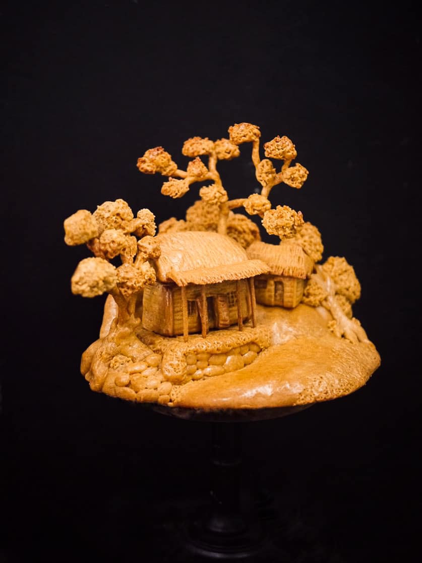 Chi phí làm bánh dao động khoảng 30.000 - 80.000 đồng/chiếc tùy theo độ to của sản phẩm. Nguồn ảnh: FB Thùy Dương