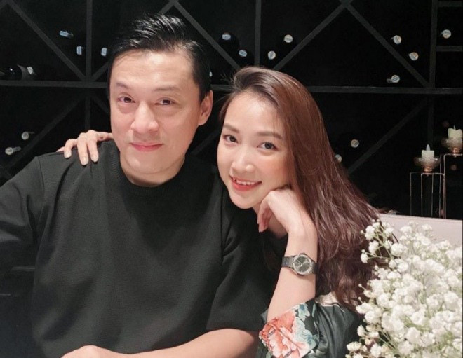 Hậu ly hôn với người vợ đầu, Lam trường có cuộc sống hạnh phúc bên Yến Phương. Ảnh: FBNV