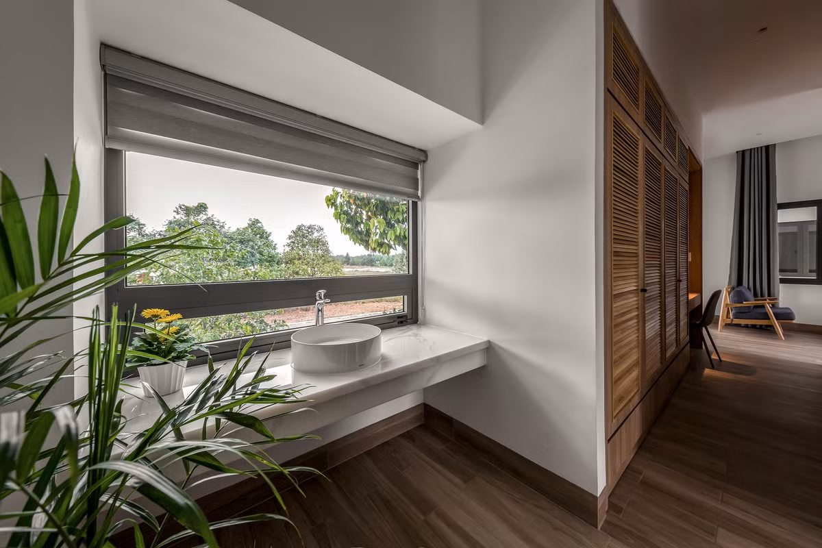 Nhà vệ sinh có view thiên nhiên. Nguồn ảnh: Minq Bui