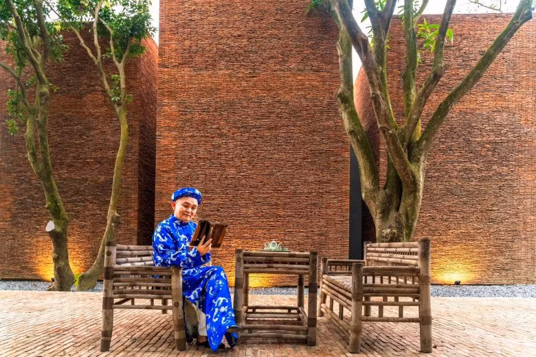 Qua loạt ảnh có thể thấy, biệt phủ của nghệ sĩ Xuân Hinh vô cùng rộng rãi và thoáng đãng.