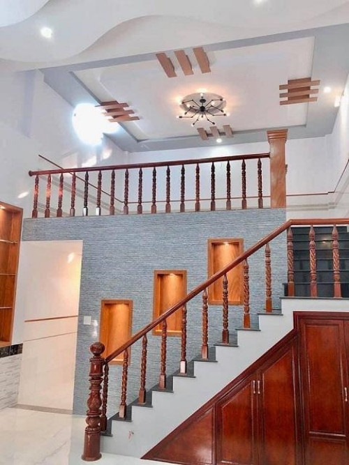 Bằng việc thiết kế theo lối kiến trúc cổ điển kết hợp màu mộc gỗ tạo cảm giác sang trọng. Ảnh: Duraflex