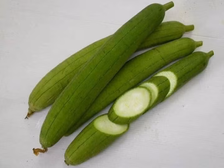 Ngày nay, mướp là “đặc sản” khoái khẩu và bán rất chạy ở xứ đất nước tỷ dân. Tại các vùng nông thôn Trung Quốc, mướp có giá khoảng 20 Nhân dân tệ/kg (hơn 66.000 đồng/kg). Ảnh: Facebook