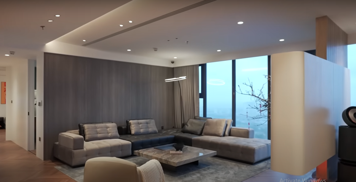 Căn hộ được đập thông từ căn khác nhau.