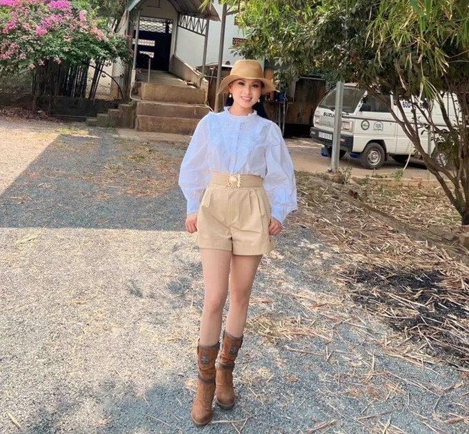 Thậm chí, tỷ phú gốc Việt còn dành tặng Hà Phương nhà hát xây ngay trong biệt thự của 2 vợ chồng. Ảnh: FBNV