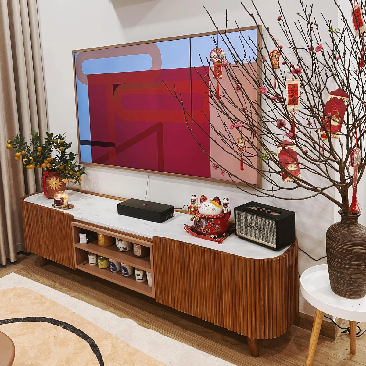 Phòng khách tối giản, mang phong cách hiện đại.