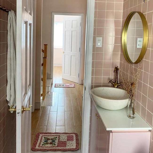 Ngôi nhà được người đẹp lên ý tưởng sau 3 tháng đăng quang ngôi Á hậu. 1 năm sau đó căn nhà hoàn thiện.